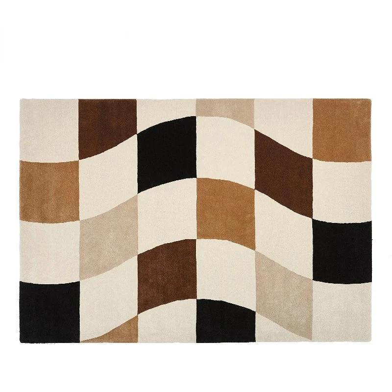 tapis avec carreaux brun